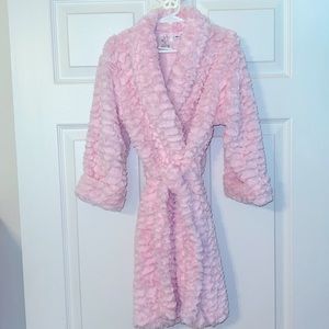 NWOT Juju & Jack girls size 4 pink plush robe